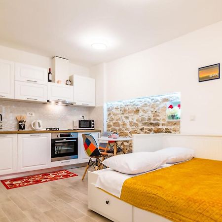 Studio Apartman Mirela Kastel Stafilic Kaštela Extérieur photo