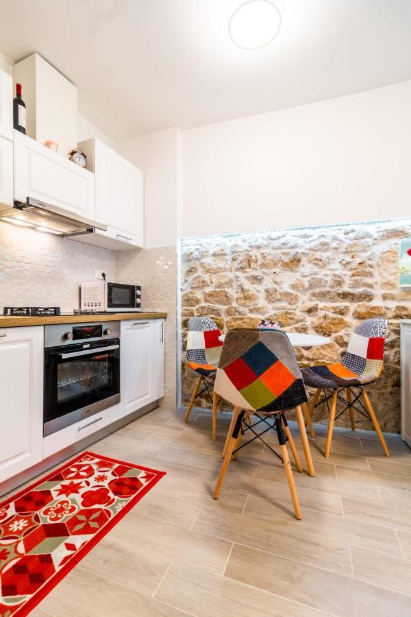 Studio Apartman Mirela Kastel Stafilic Kaštela Extérieur photo
